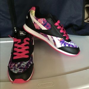 Youth 5.5/ women's 7-7 1/2